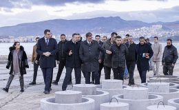 Başkan Tugay Kordon’daki çalışmaları inceledi “Kordon daha güvenli, yeşil ve konforlu olacak