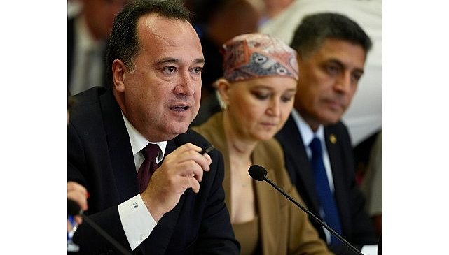 Başkan Dutlulu Şehzadeler’de Muhtarlarla Bir Araya Geldi