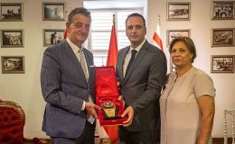 Hüsnü Bozkurt’tan Başkan Eşki’ye ziyaret: “Gençlerle umut büyüyor”