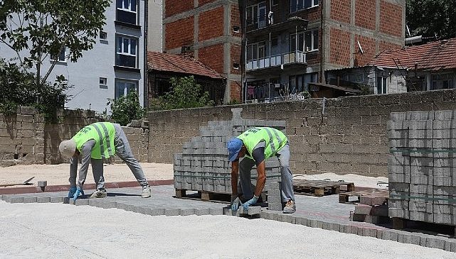İnegöl Belediyesi Ücretsiz Otopark Hamlesini Kararlılıkla Sürdürüyor