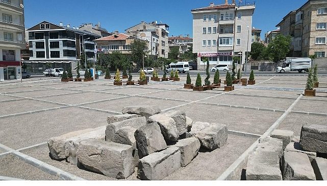 Nevşehir Emek Apadanası: Pers Mimarisine Ait Bir Yapı Örneği